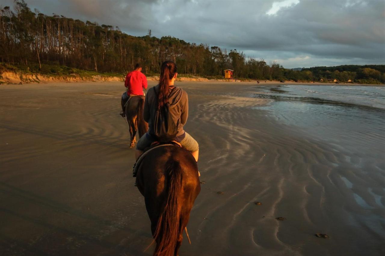 Pousada Caminho Do Rei Praia do Rosa Exterior foto